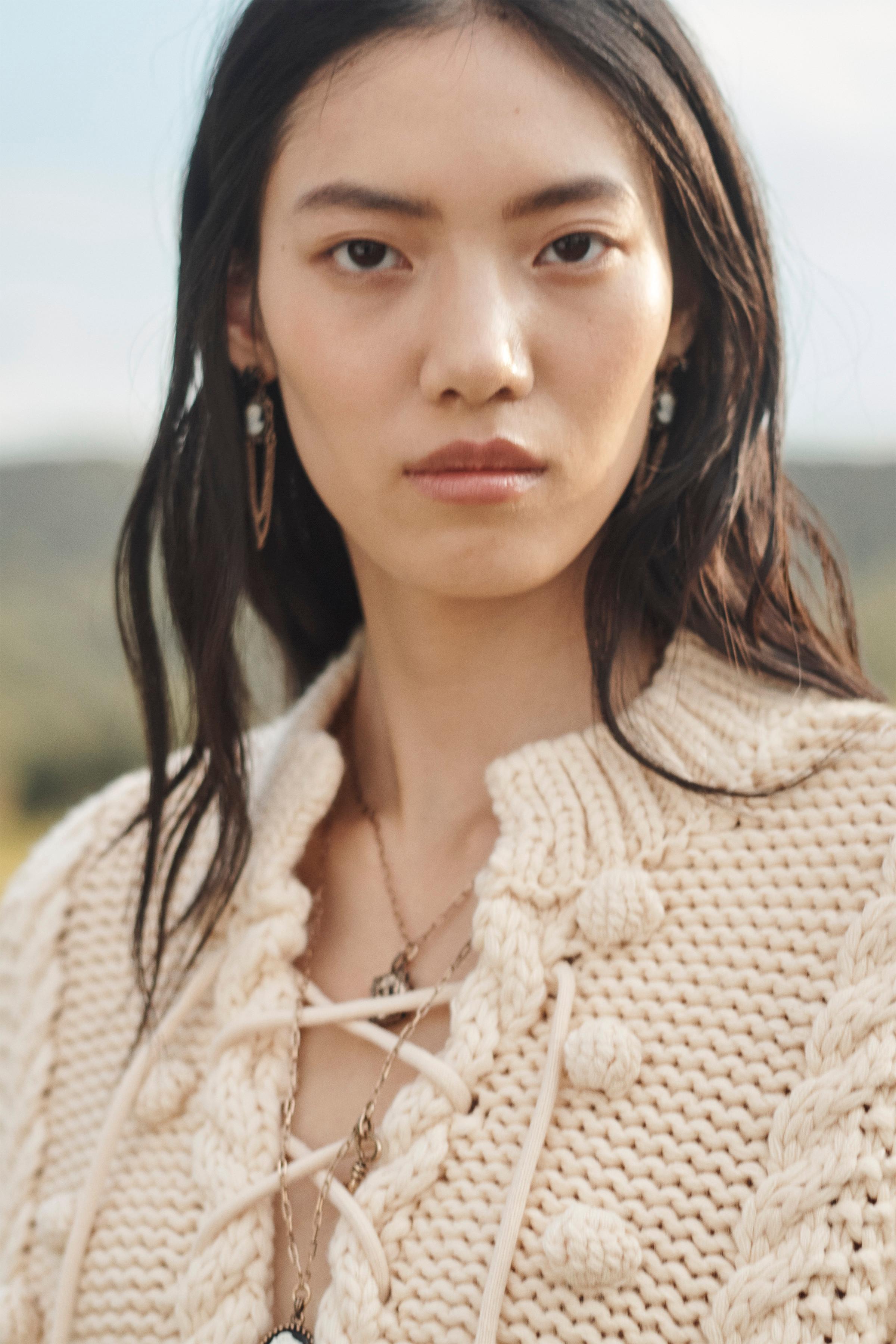 LIMITED EDITION LACE-UP KNIT PONCHO